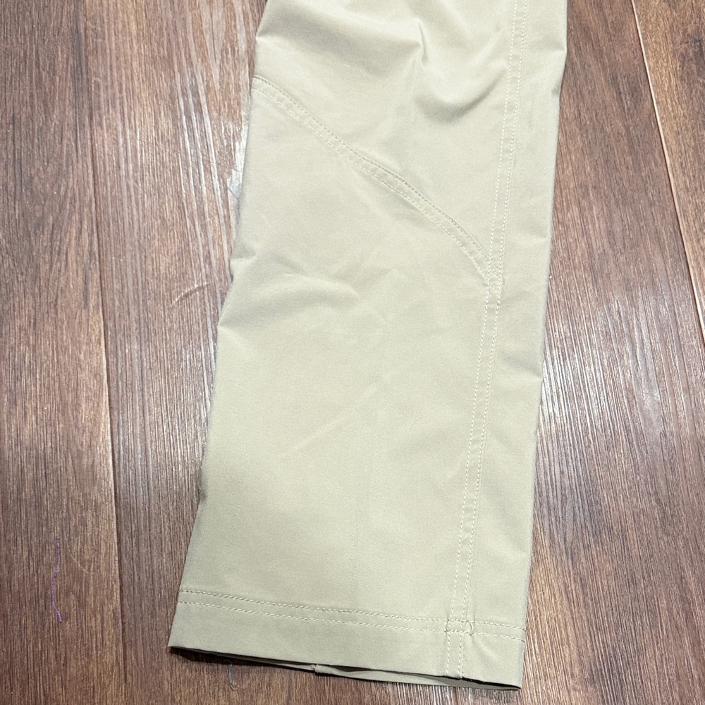 The North Face Women's Beige Paramount Convertible Hiking Pant - Picture 8 of 10